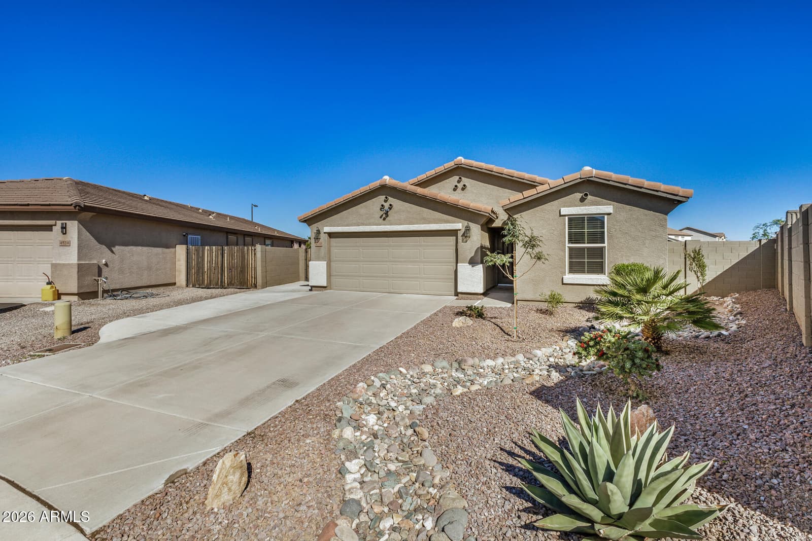 4530 E LONGHORN Street, San Tan Valley, AZ 85140 — photo 5 of 73