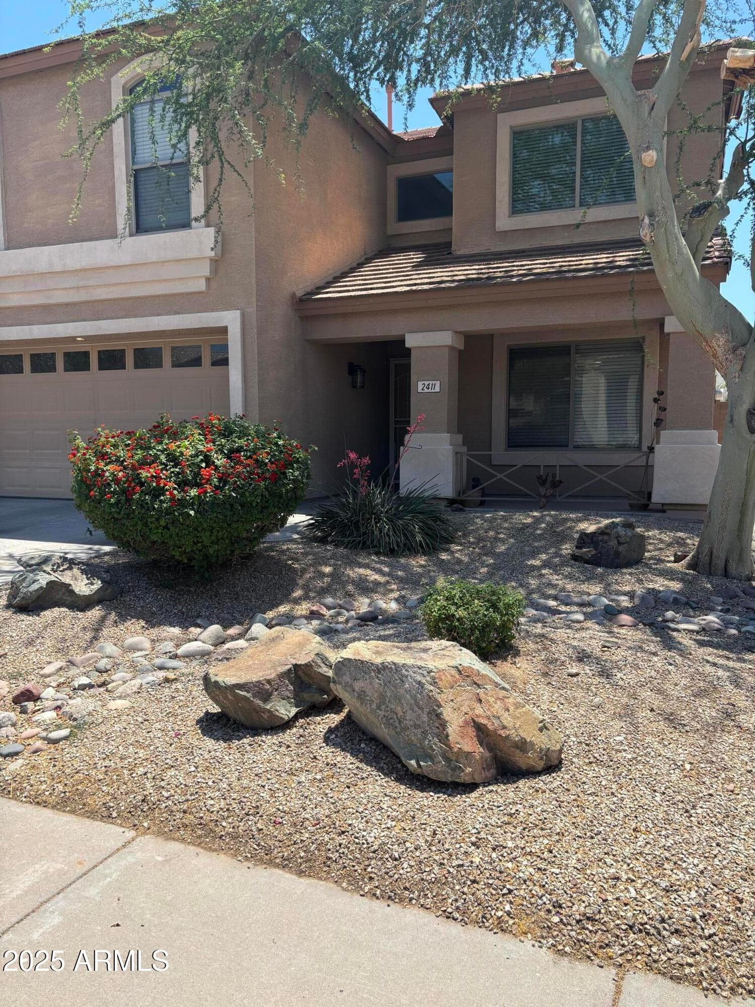 2411 W LUCIA Drive, Phoenix, AZ 85085 — photo 2 of 60