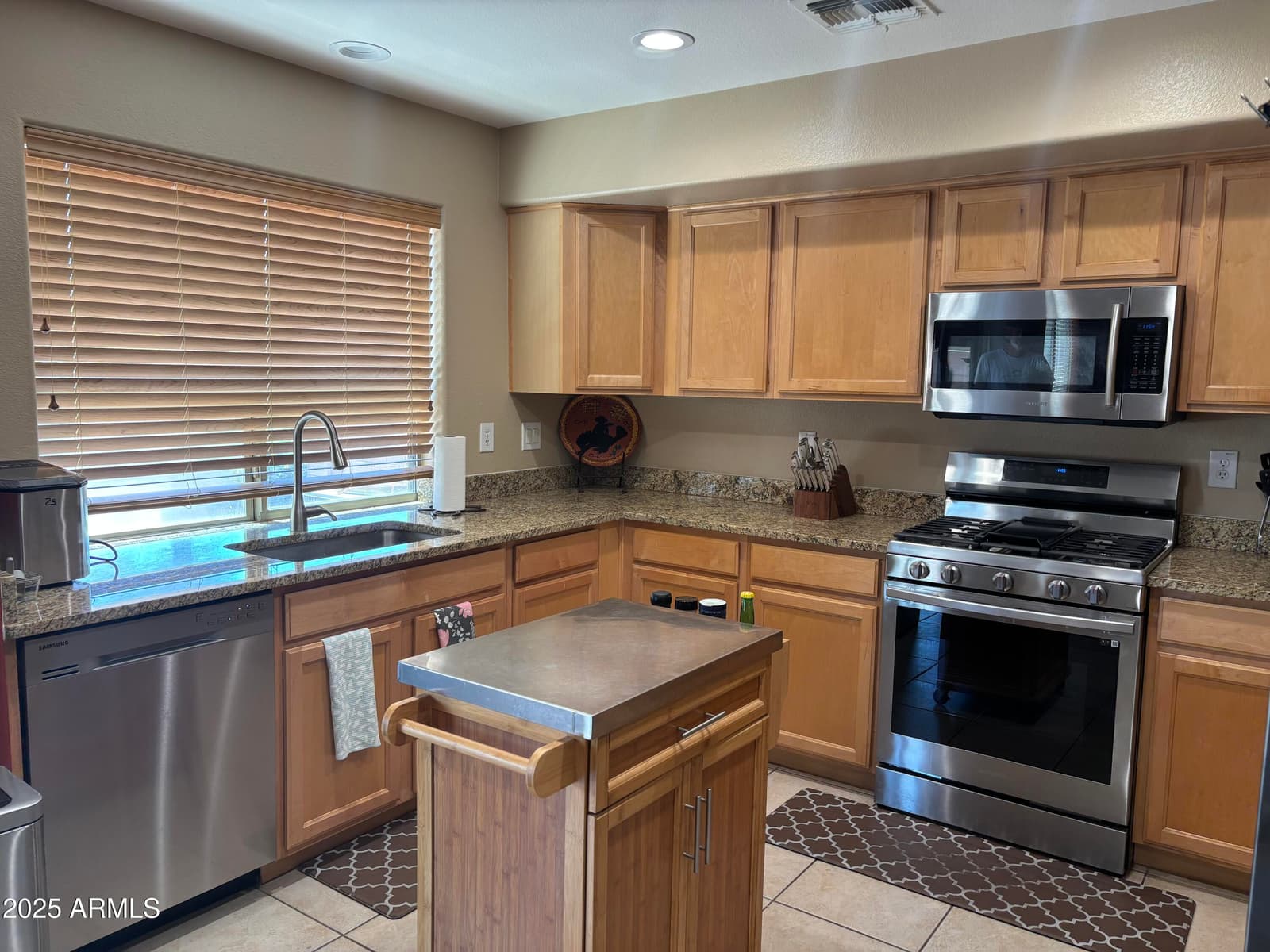 2411 W LUCIA Drive, Phoenix, AZ 85085 — photo 10 of 60