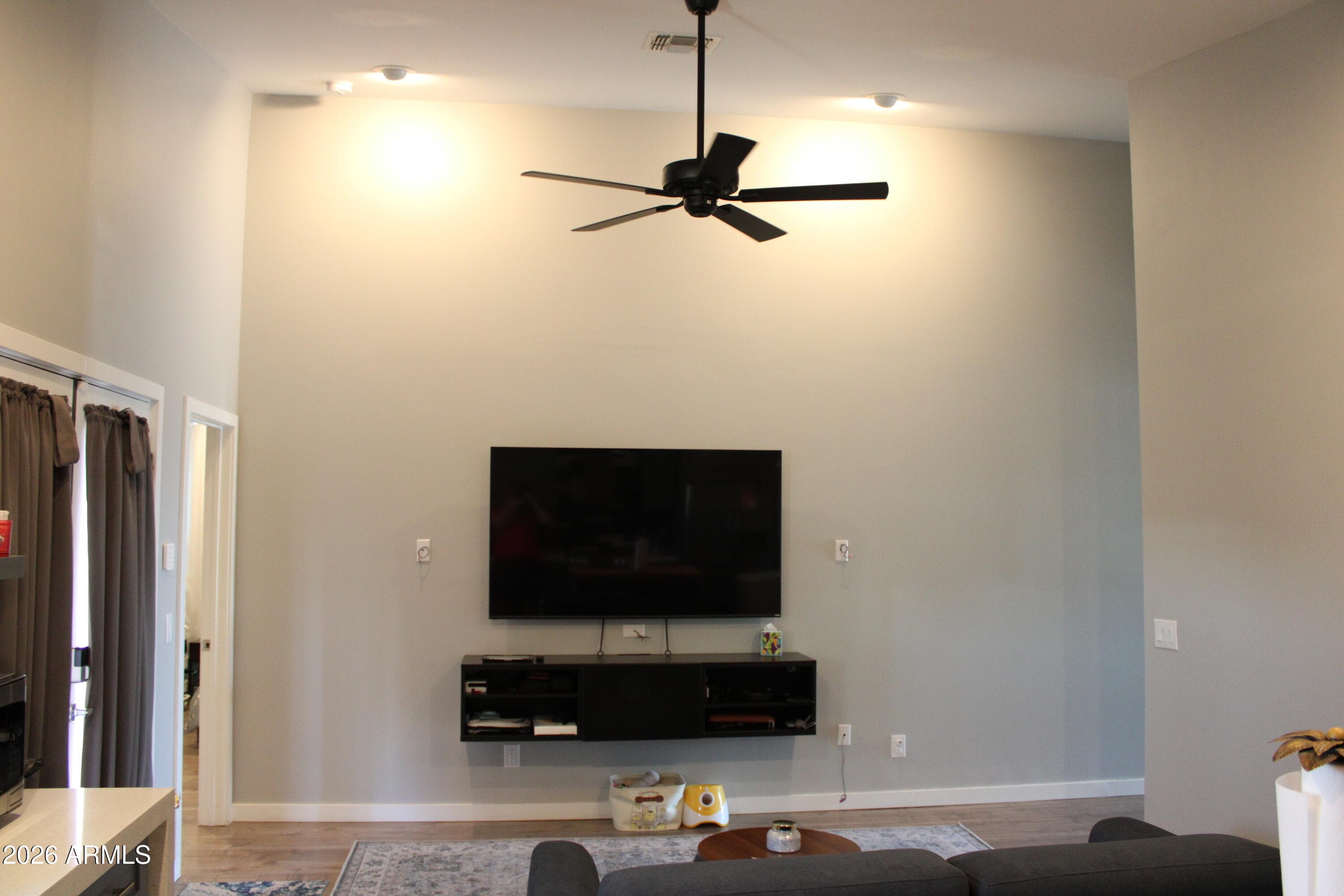 1233 S 15TH Drive, Phoenix, AZ 85007 — photo 15 of 25