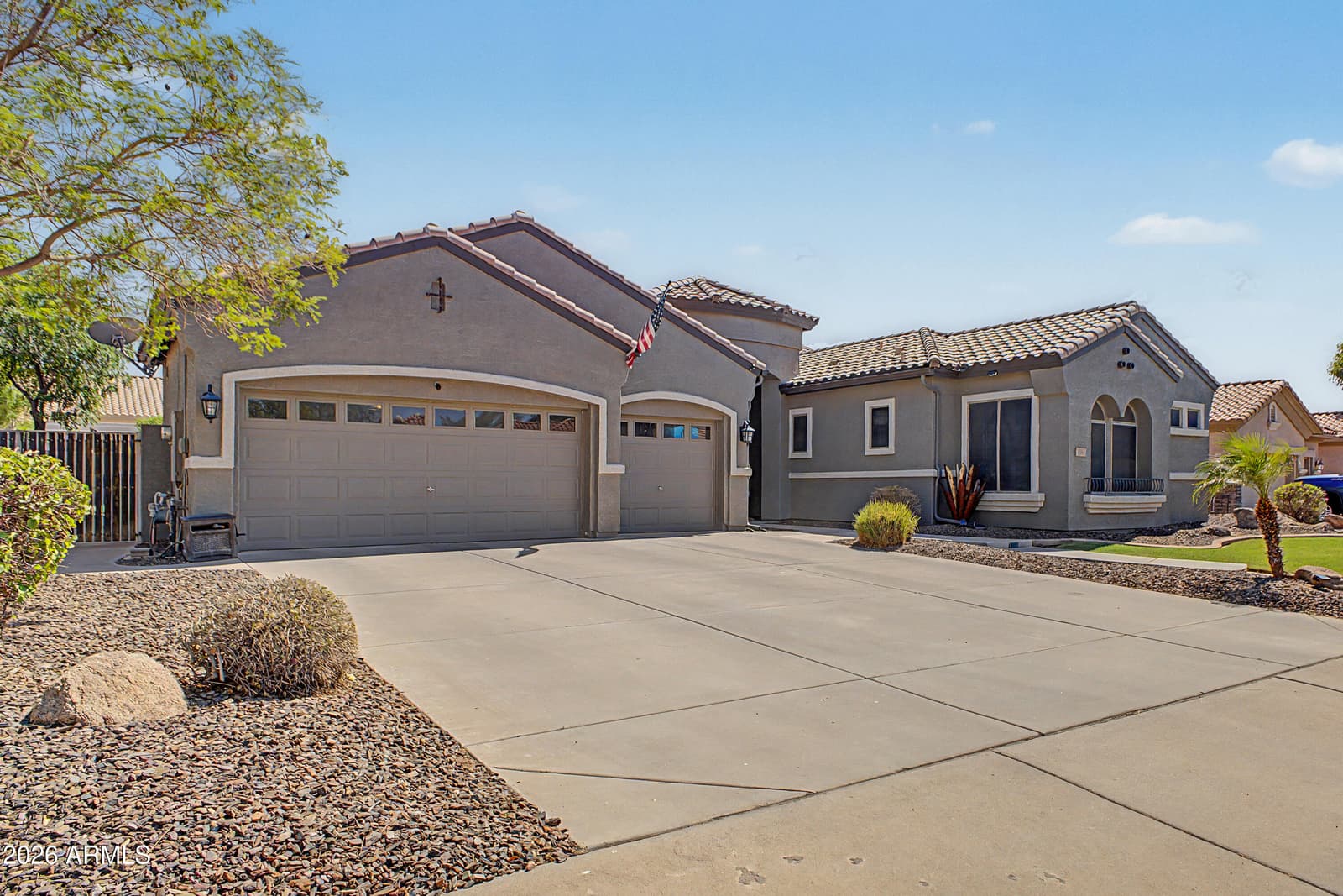 2791 E Buena Vista Drive 2791 E, Chandler, AZ 85249 — photo 2 of 25
