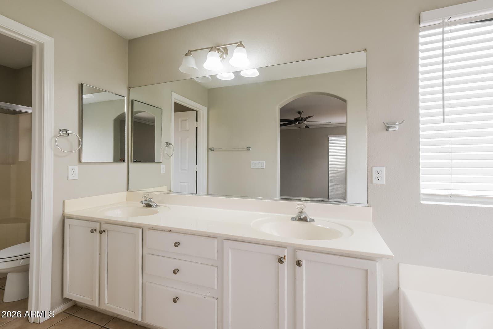 6419 W WHYMAN Avenue, Phoenix, AZ 85043 — photo 17 of 22