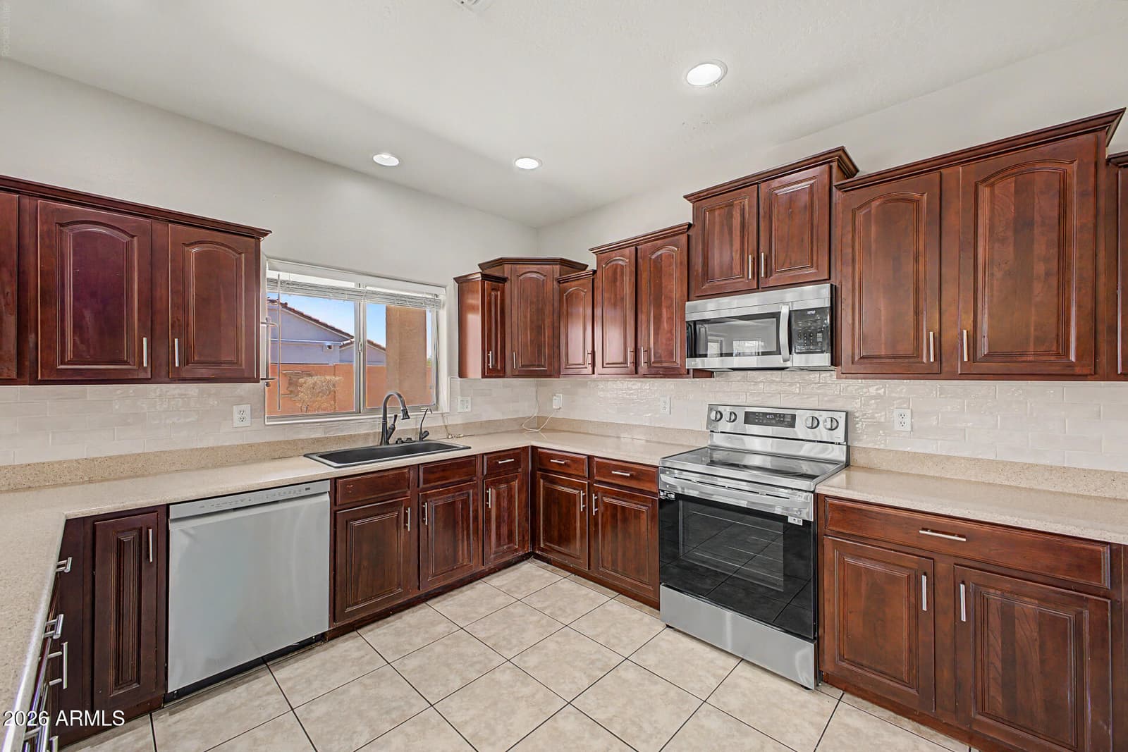 17873 W WATSON Lane, Surprise, AZ 85388 — photo 13 of 61