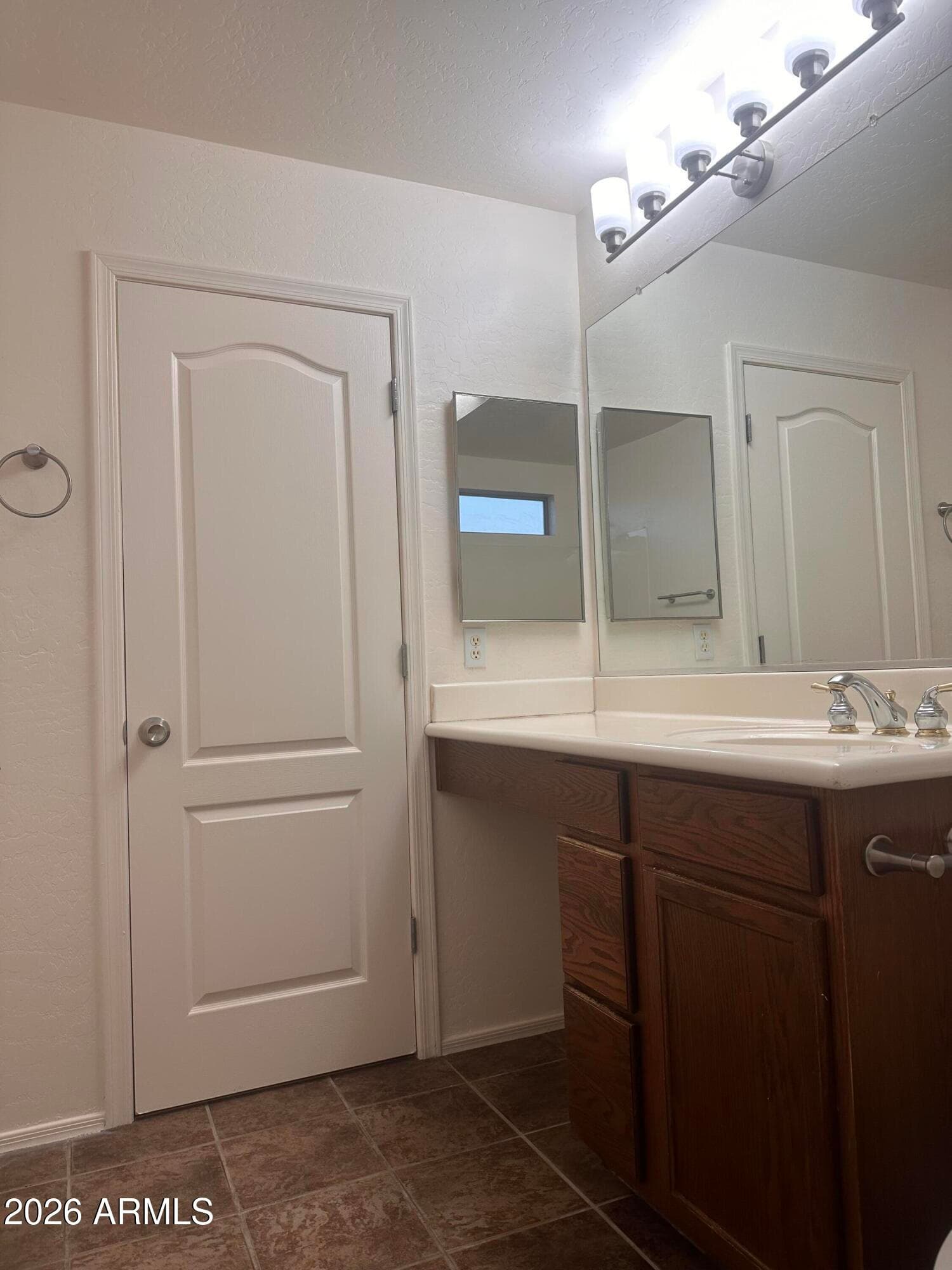 7505 S 13TH Place, Phoenix, AZ 85042 — photo 33 of 47