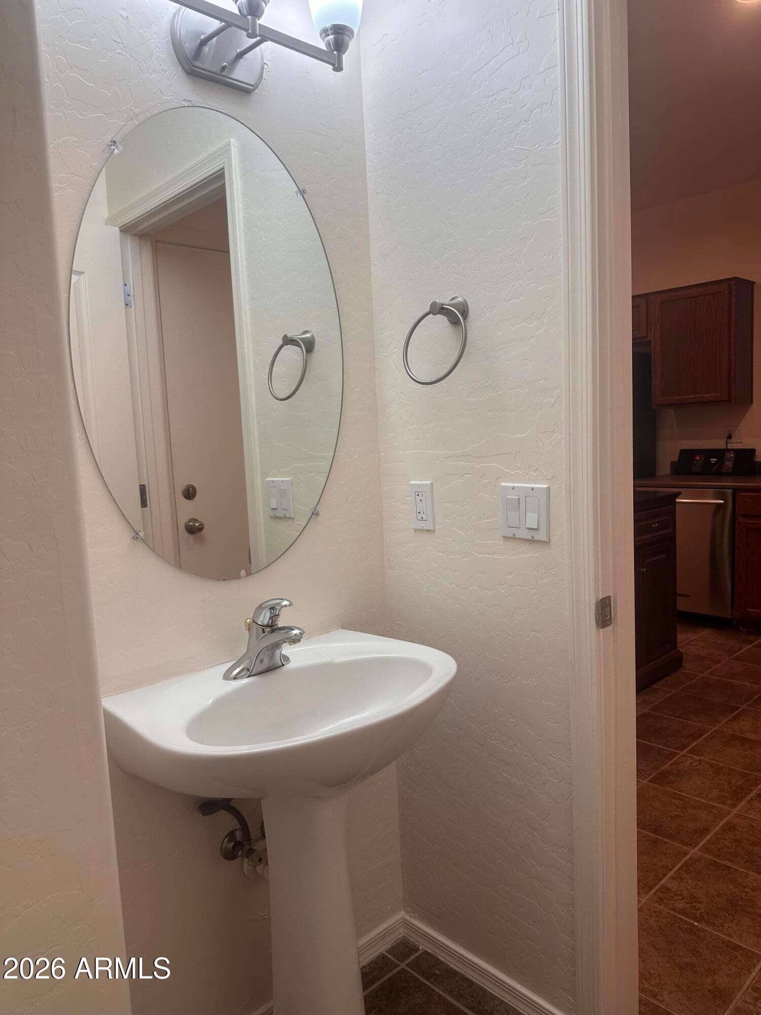 7505 S 13TH Place, Phoenix, AZ 85042 — photo 18 of 47