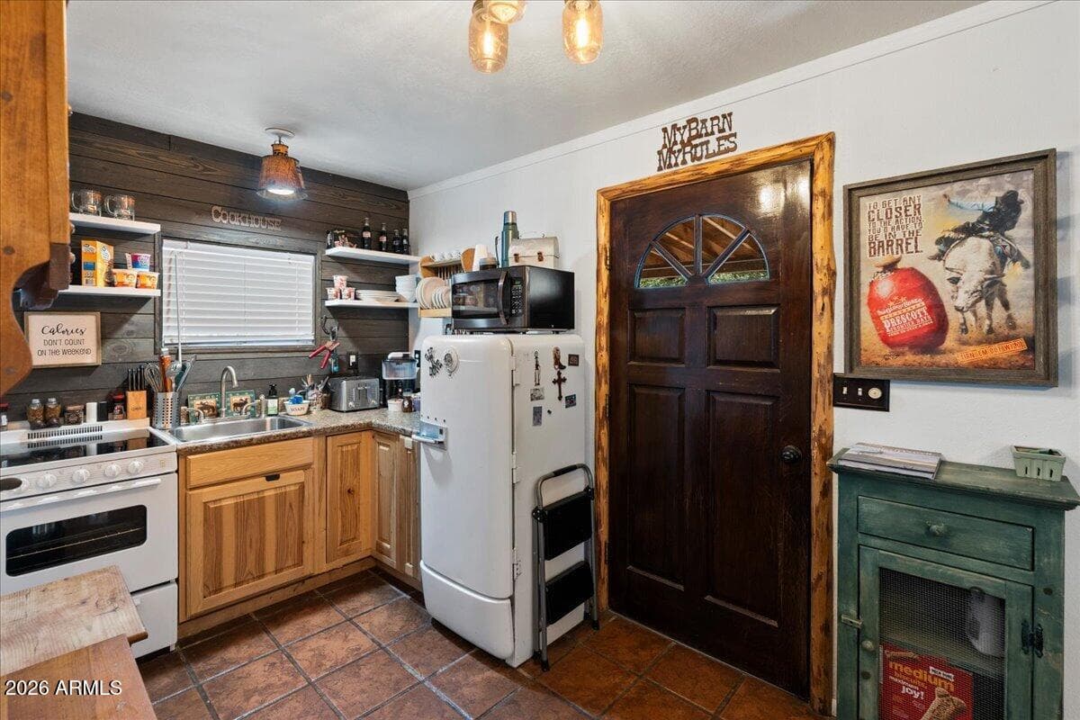 3803 E SHELDON Road, Prescott, AZ 86303 — photo 32 of 42