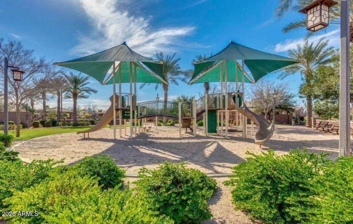 582 W ZION Place, Chandler, AZ 85248 — photo 7 of 26
