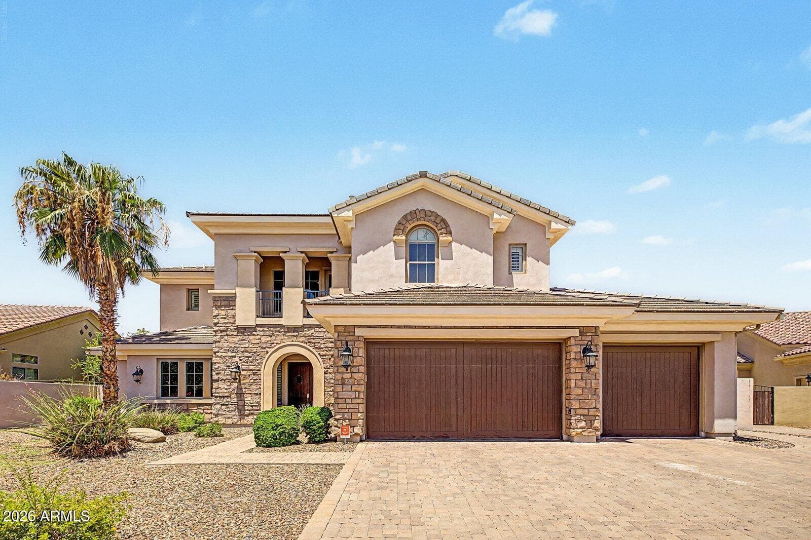 294 W GRAND CANYON Drive, Chandler, AZ 85248