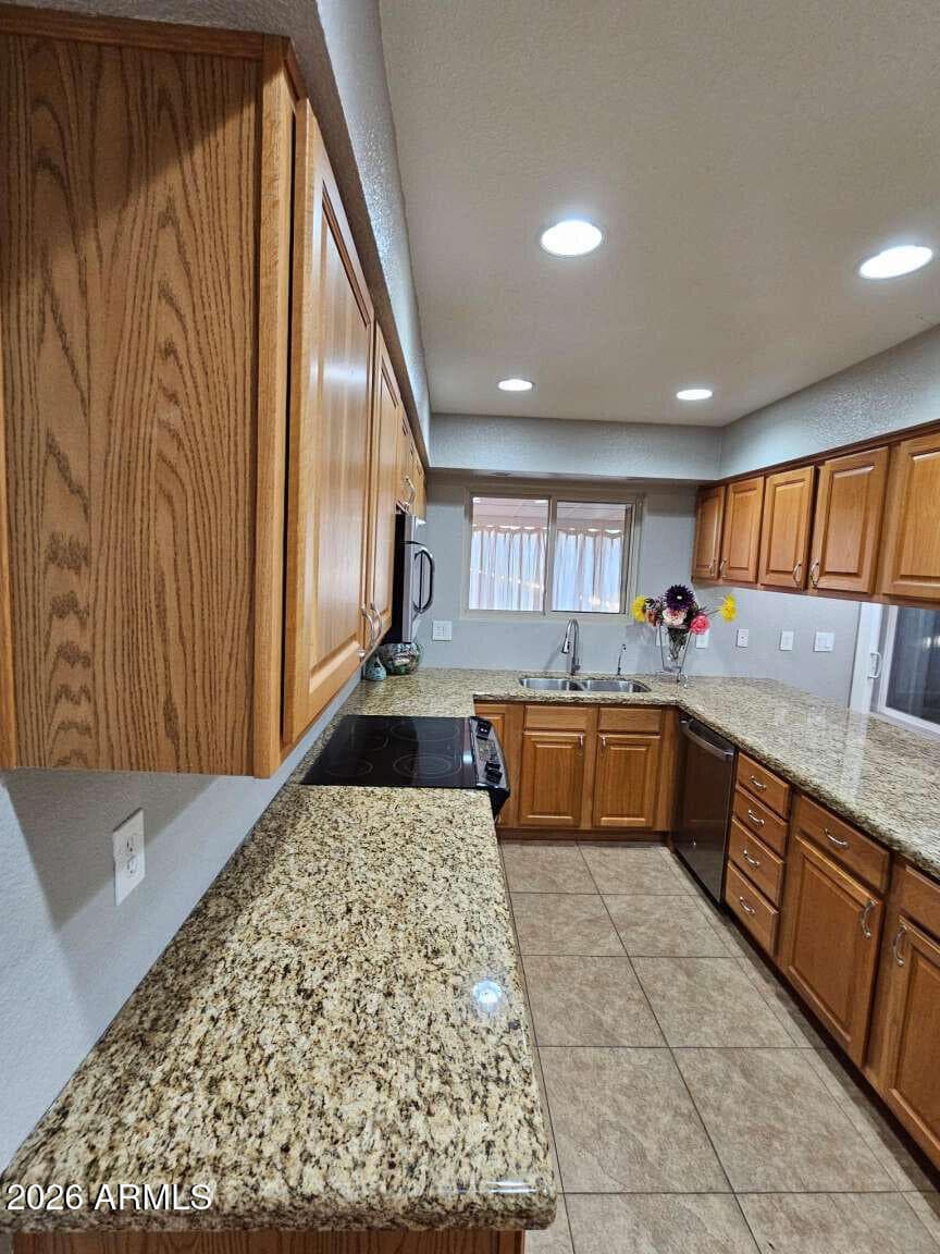 821 N SPUR Circle, Mesa, AZ 85203 — photo 12 of 54