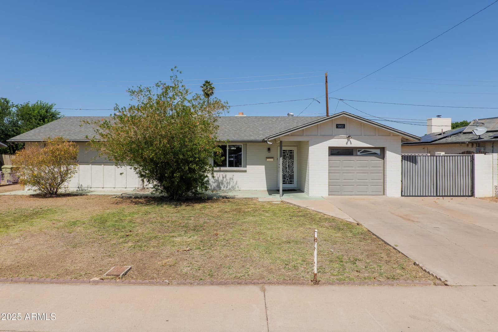 5802 N 61ST Drive, Glendale, AZ 85301 — photo 10 of 19