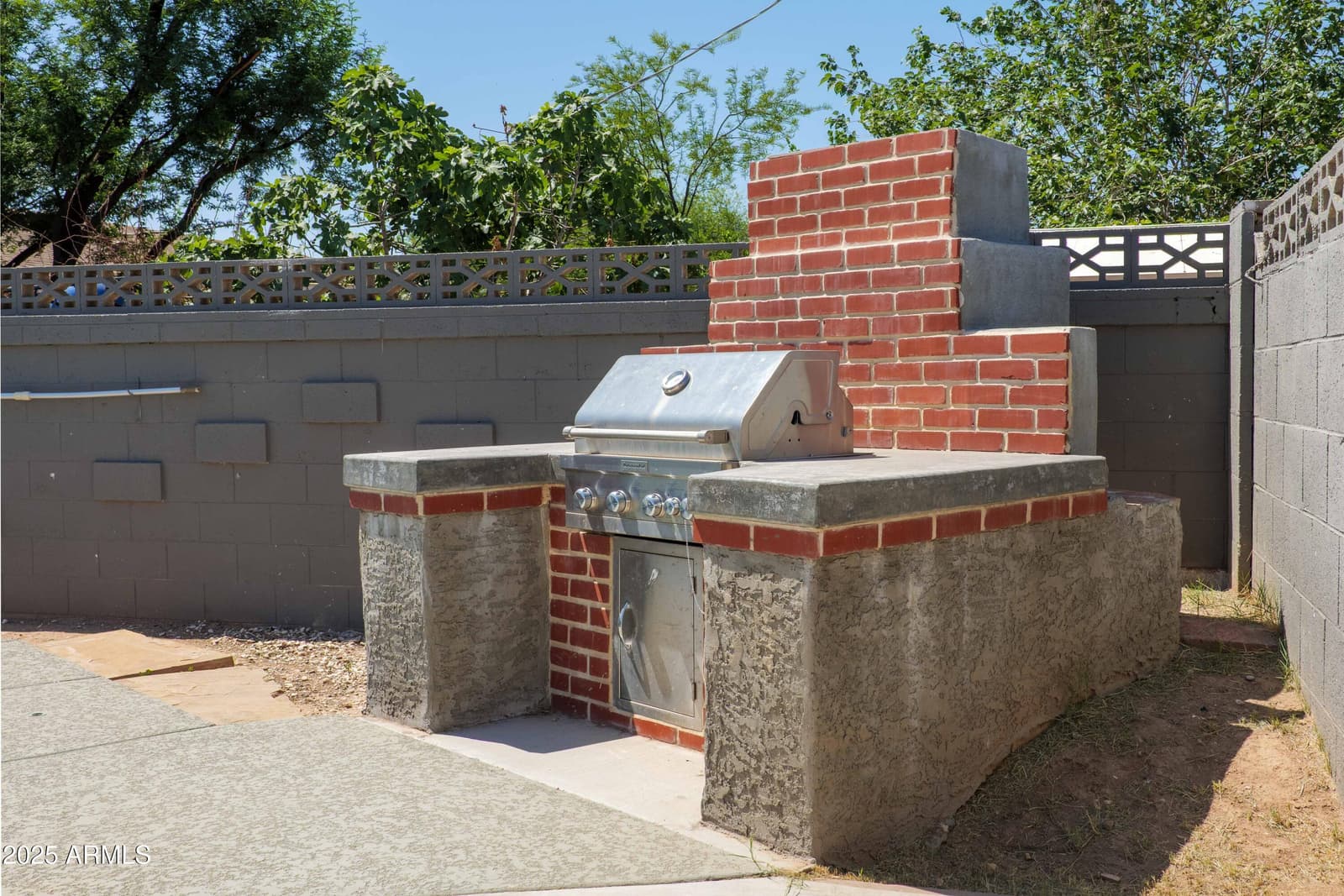 5802 N 61ST Drive, Glendale, AZ 85301 — photo 4 of 19