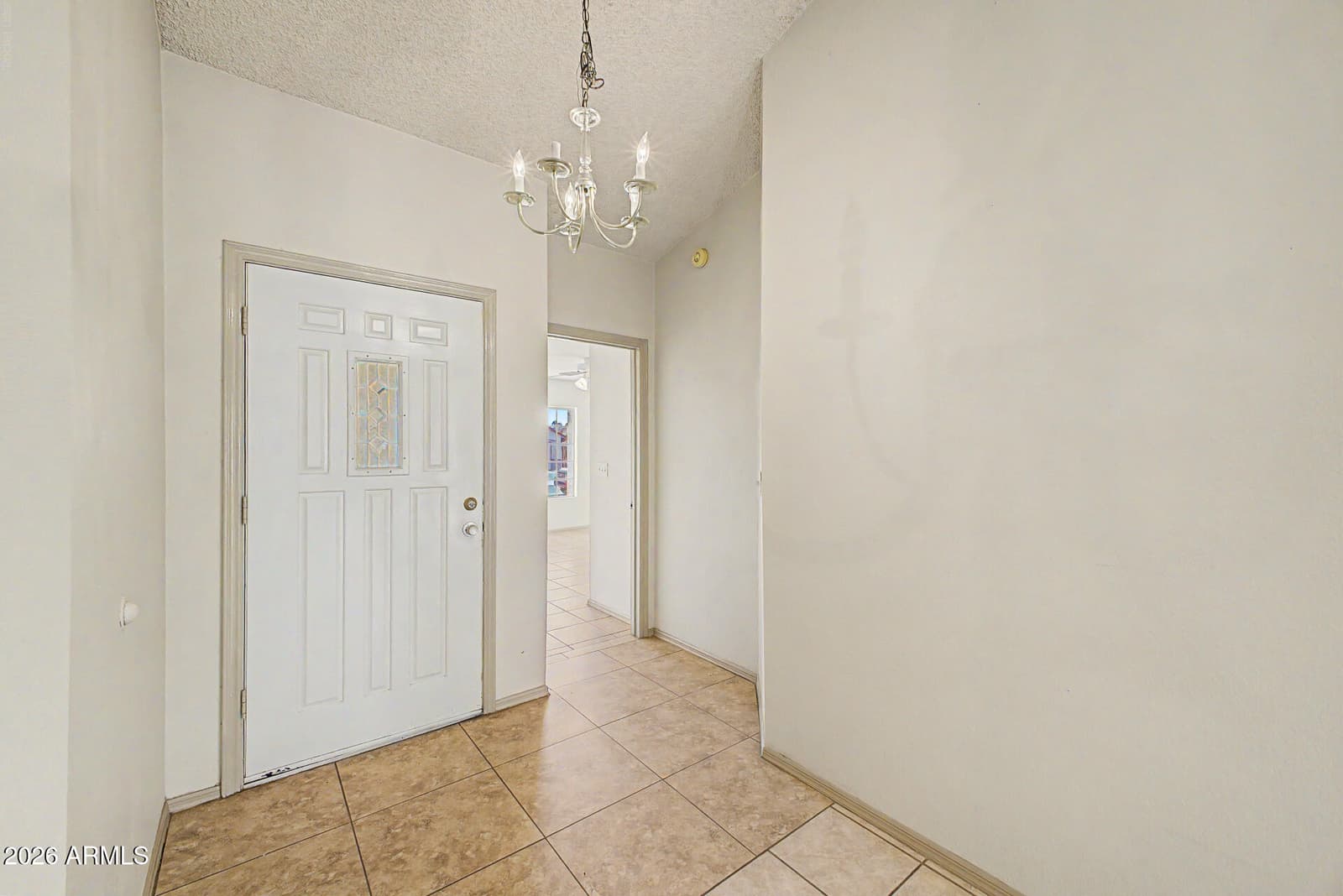 818 W ORAIBI Drive, Phoenix, AZ 85027 — photo 4 of 24
