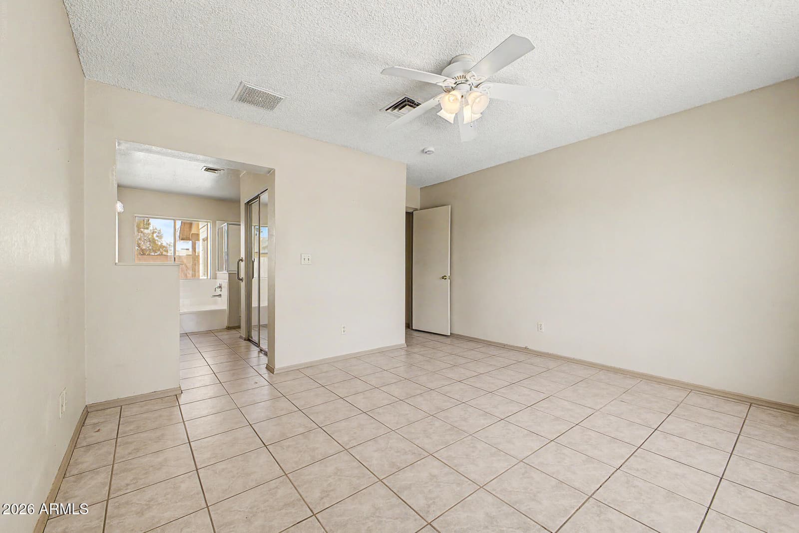 818 W ORAIBI Drive, Phoenix, AZ 85027 — photo 12 of 24