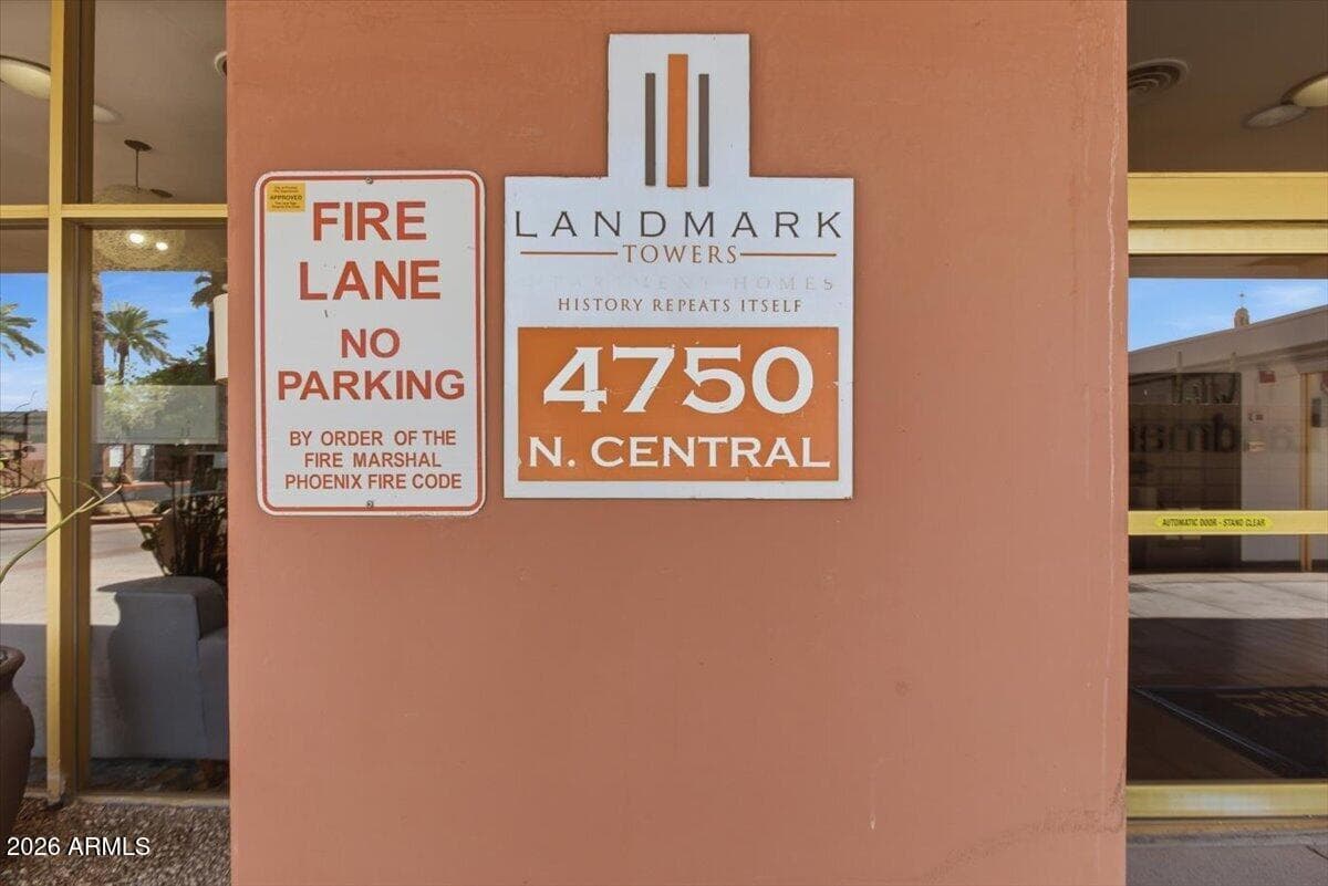 4750 N CENTRAL Avenue F14, Phoenix, AZ 85012 — photo 7 of 44