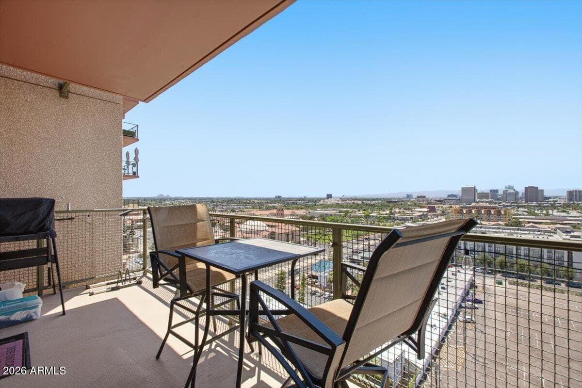 4750 N CENTRAL Avenue F14, Phoenix, AZ 85012 — photo 23 of 44