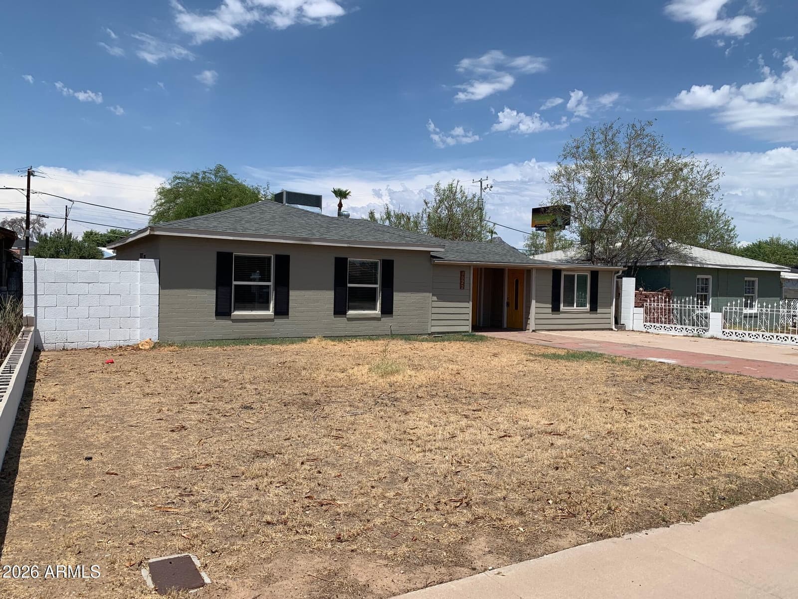 1022 E MARIPOSA Street, Phoenix, AZ 85014 — photo 2 of 17