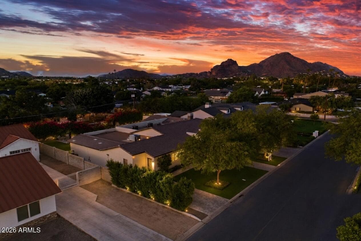 3710 E HAZELWOOD Street, Phoenix, AZ 85018 — photo 7 of 81