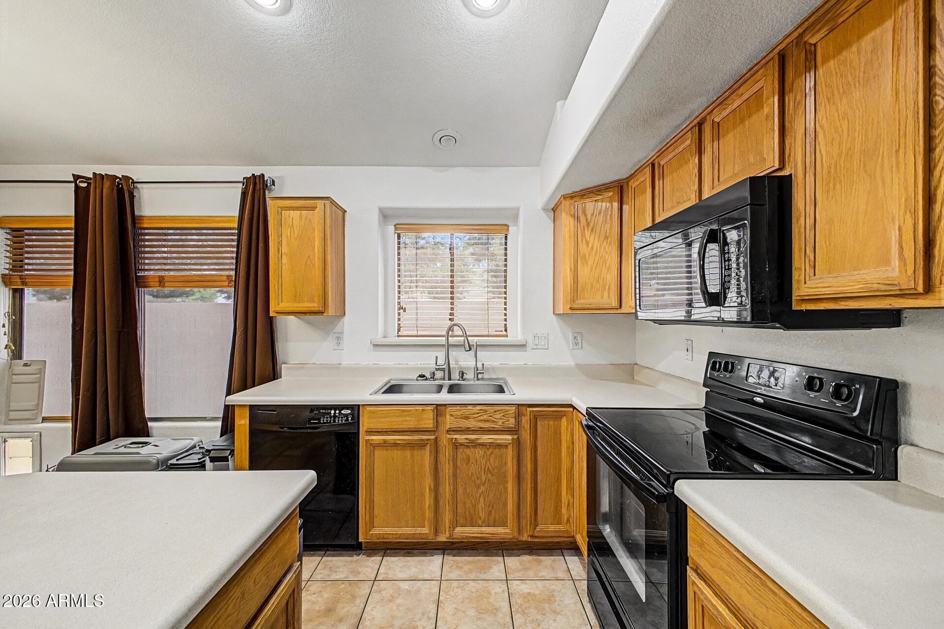 11213 W Vernon Avenue, Avondale, AZ 85392 — photo 9 of 38