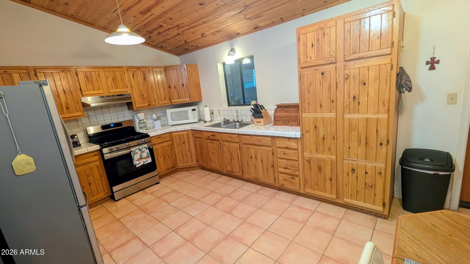 249 S MIDWAY Avenue, Young, AZ 85554 — photo 4 of 12