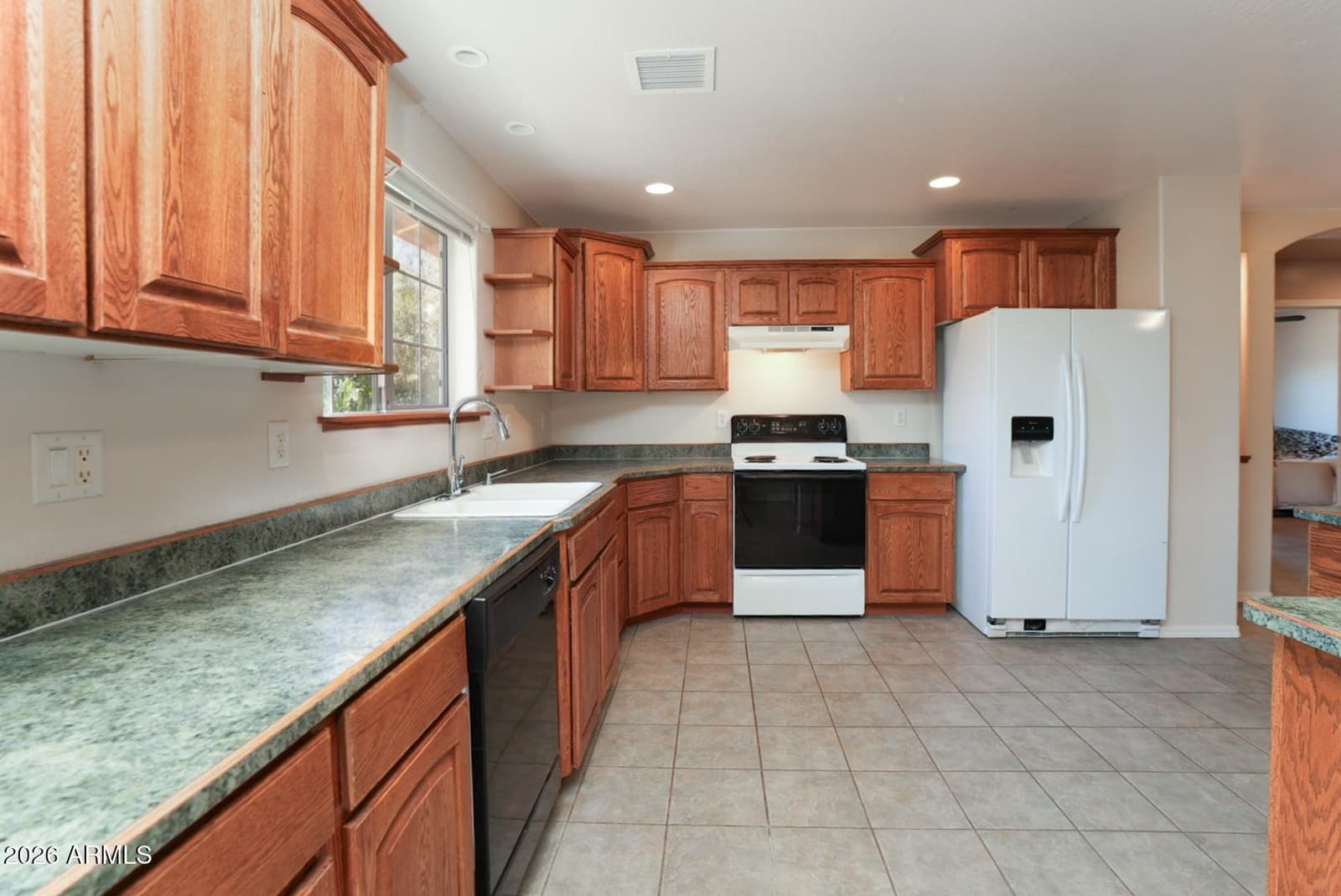 3671 S BLUE WATER Circle, Camp Verde, AZ 86322 — photo 12 of 40