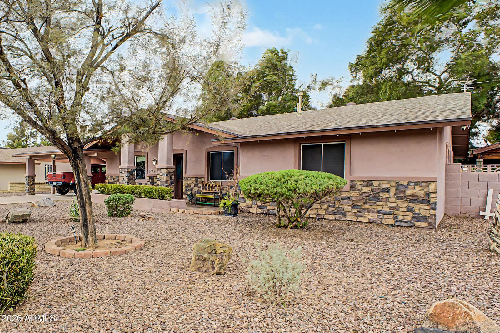 3228 W SUNNYSIDE Avenue, Phoenix, AZ 85029 — photo 6 of 37