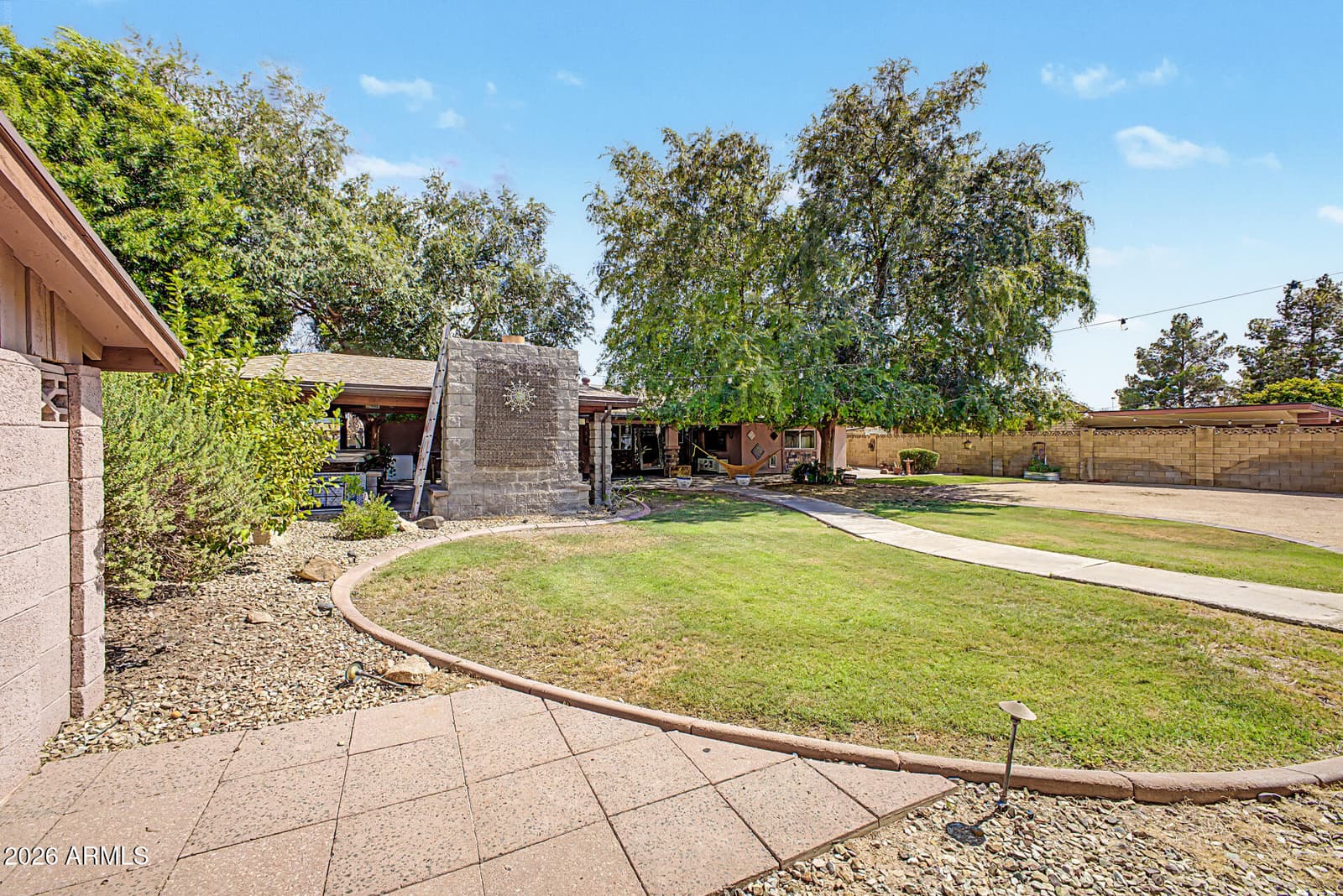 3228 W SUNNYSIDE Avenue, Phoenix, AZ 85029 — photo 30 of 37