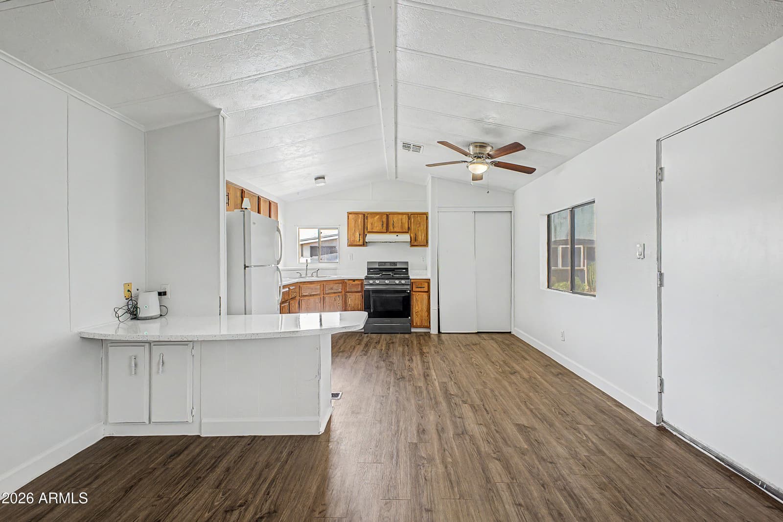 8595 N 71ST Avenue 94, Glendale, AZ 85301 — photo 9 of 27