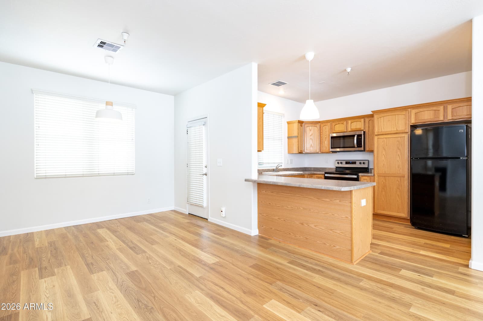 2376 W SILVERTON Drive, Flagstaff, AZ 86001 — photo 4 of 18
