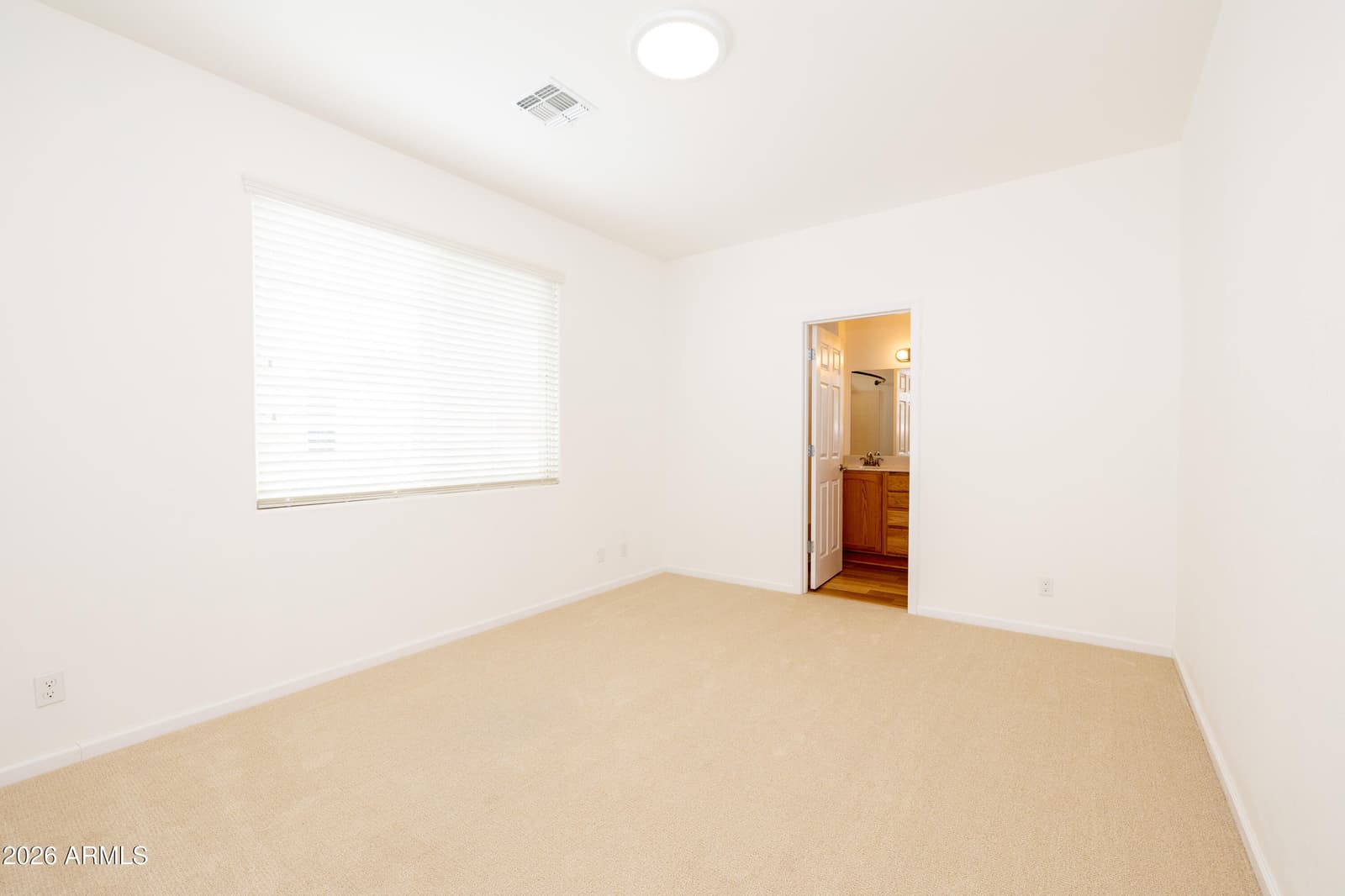 2376 W SILVERTON Drive, Flagstaff, AZ 86001 — photo 7 of 18