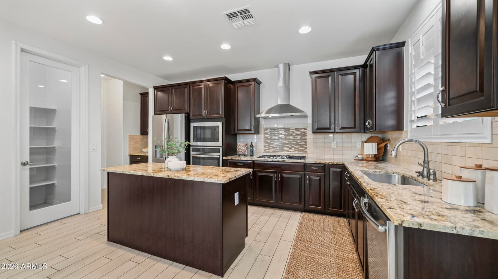 7827 E BALTIMORE Street, Mesa, AZ 85207 — photo 14 of 47