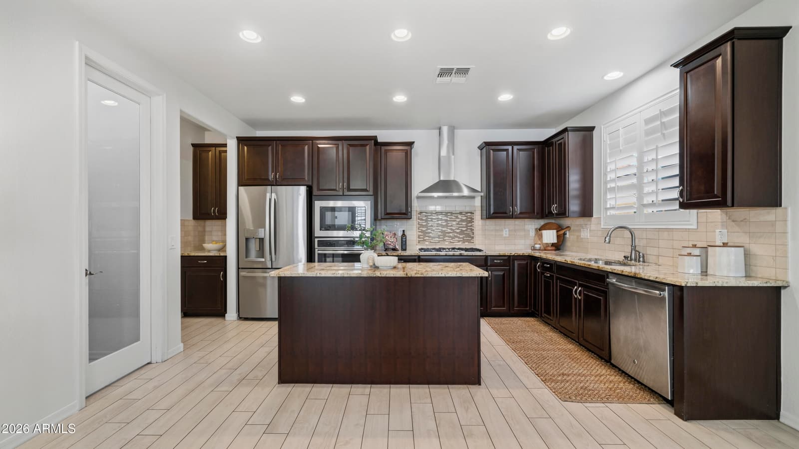 7827 E BALTIMORE Street, Mesa, AZ 85207 — photo 13 of 47