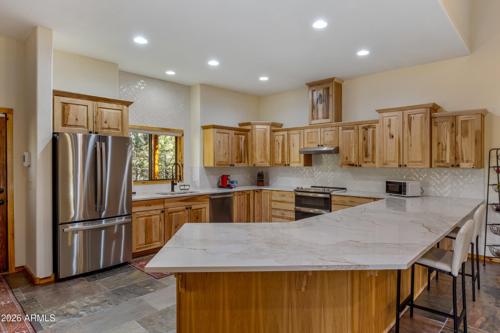 1600 S VINE MAPLE Lane, Show Low, AZ 85901 — photo 9 of 25