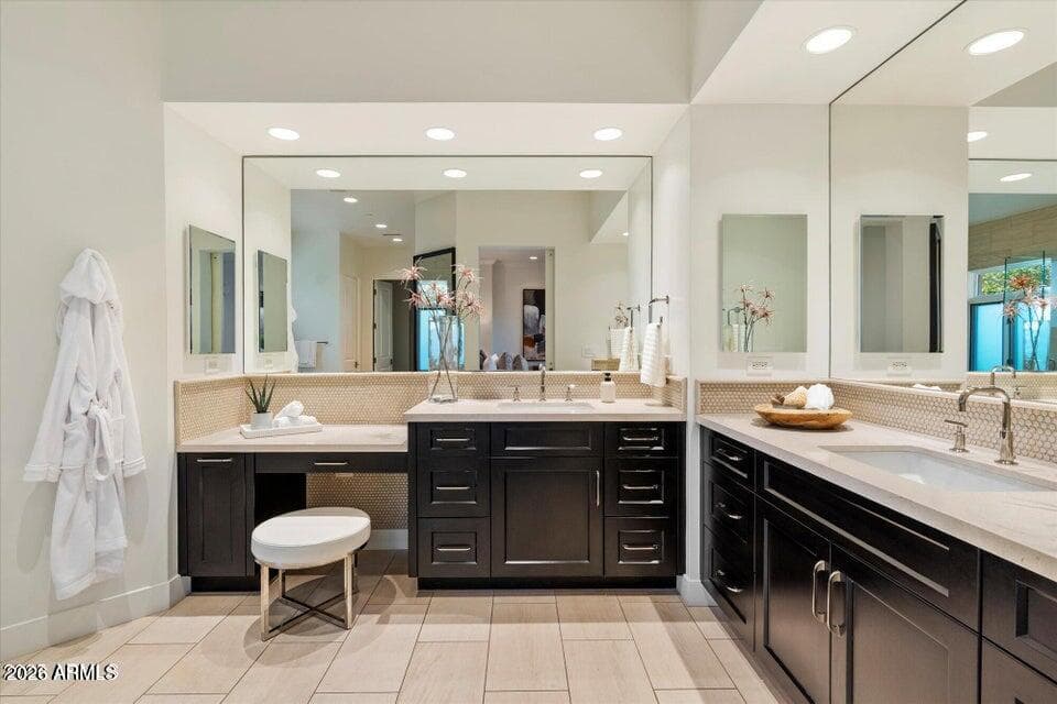 3965 E SIERRA VISTA Drive, Paradise Valley, AZ 85253 — photo 21 of 54