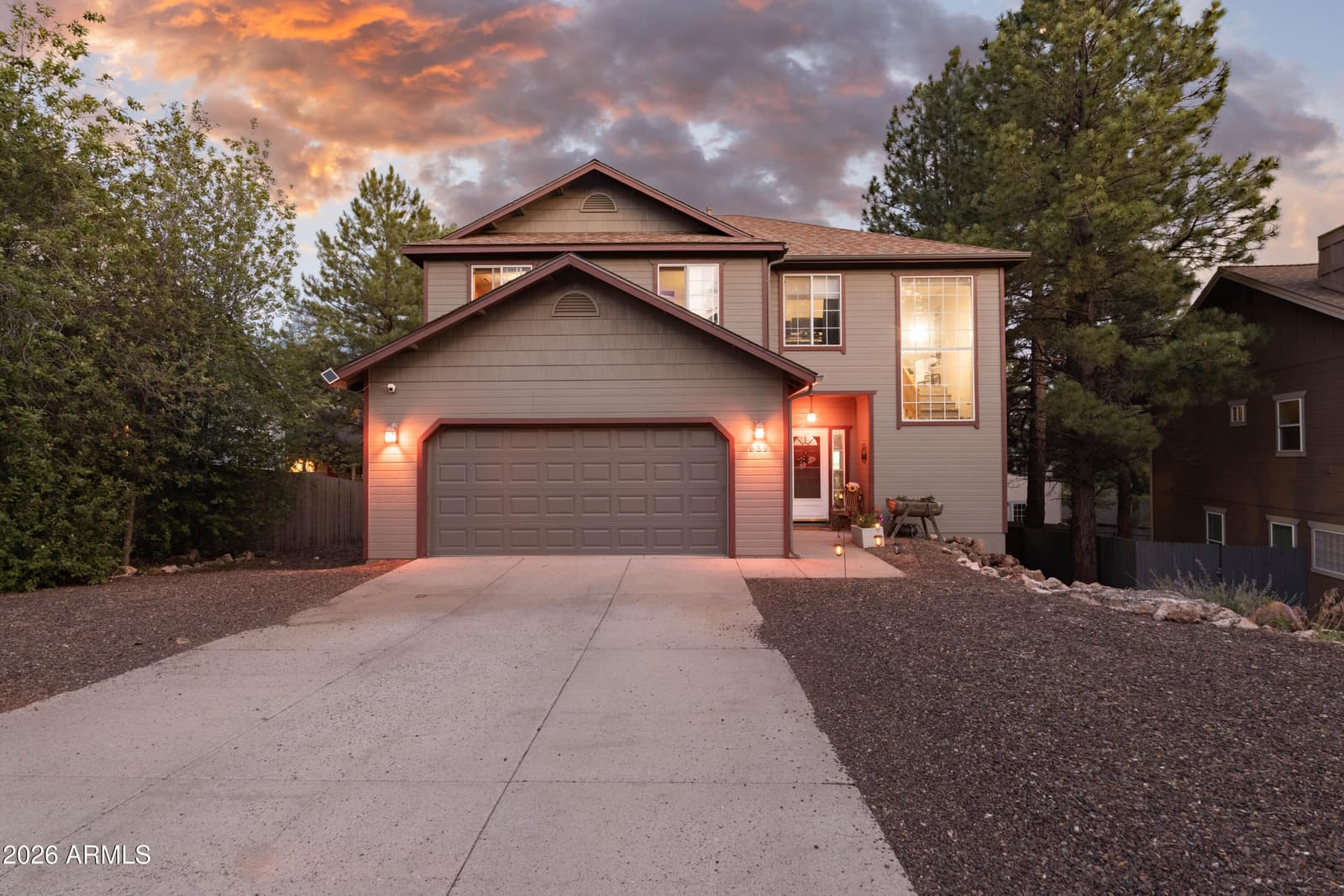 639 W OLD TERRITORY Trail, Flagstaff, AZ 86005 — photo 1 of 33