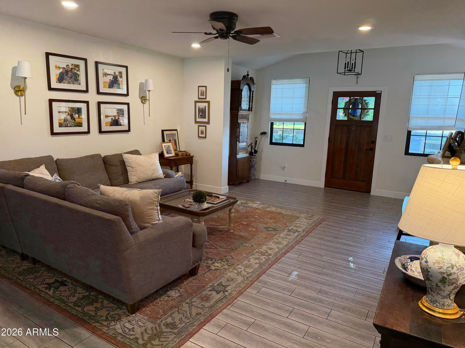 3501 E PICCADILLY Road, Phoenix, AZ 85018 — photo 4 of 13
