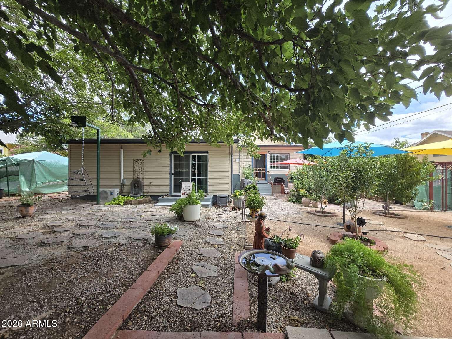 501 W VISTA Street, Bisbee, AZ 85603 — photo 7 of 31