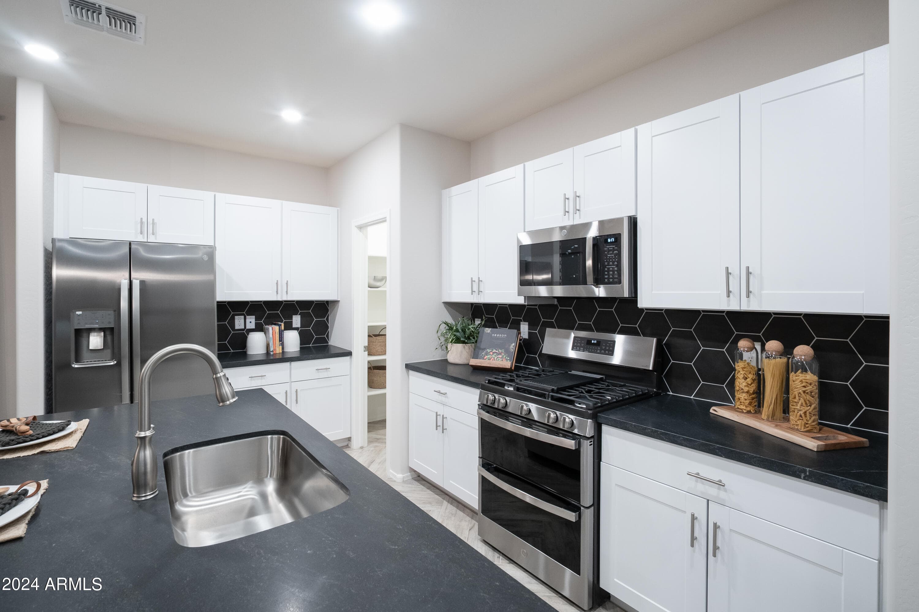 14659 W SURREY Drive, Surprise, AZ 85379 — photo 13 of 45