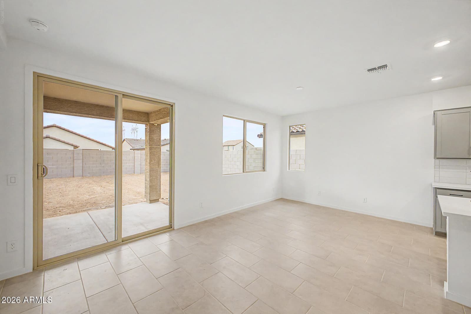 22318 W IRMA Lane, Surprise, AZ 85387 — photo 9 of 34