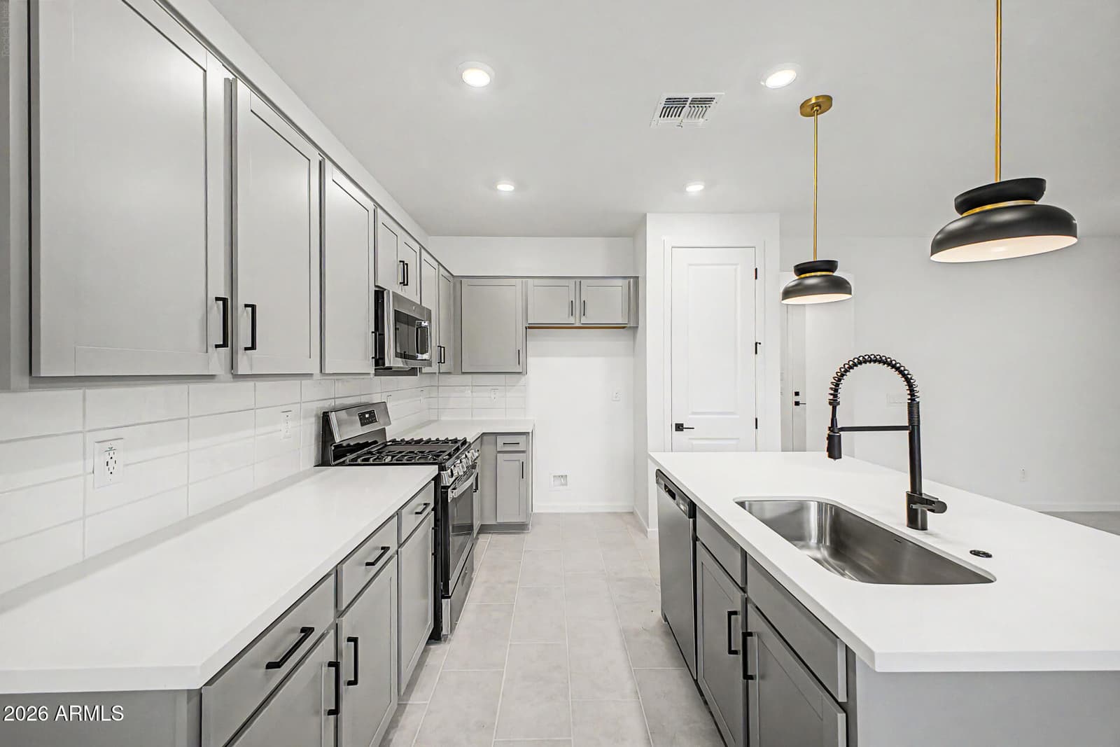 22318 W IRMA Lane, Surprise, AZ 85387 — photo 4 of 34