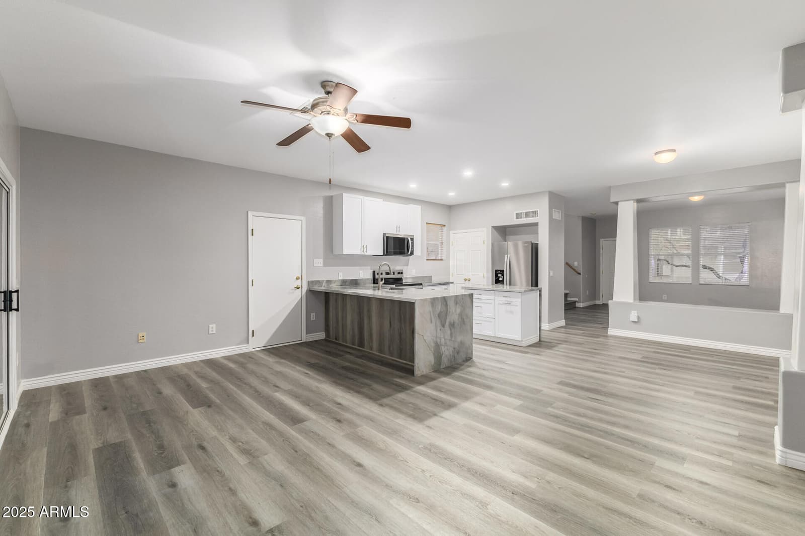 3006 W FERRUCCIO Place, Phoenix, AZ 85086 — photo 12 of 29