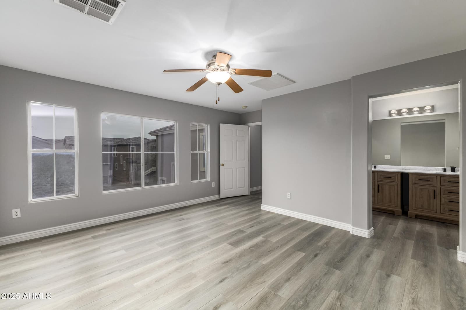 3006 W FERRUCCIO Place, Phoenix, AZ 85086 — photo 16 of 29