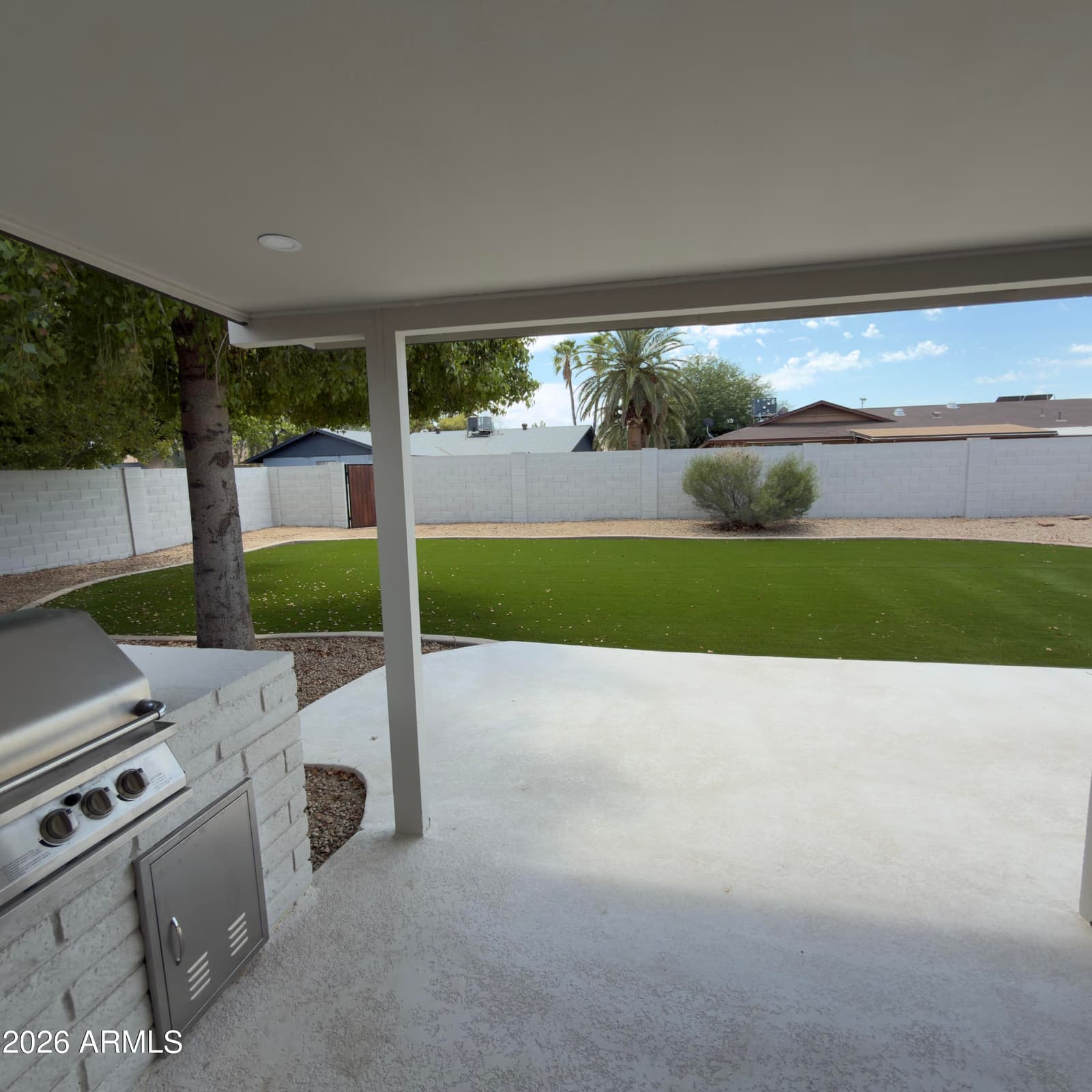2833 E SIERRA Street, Phoenix, AZ 85028 — photo 13 of 16