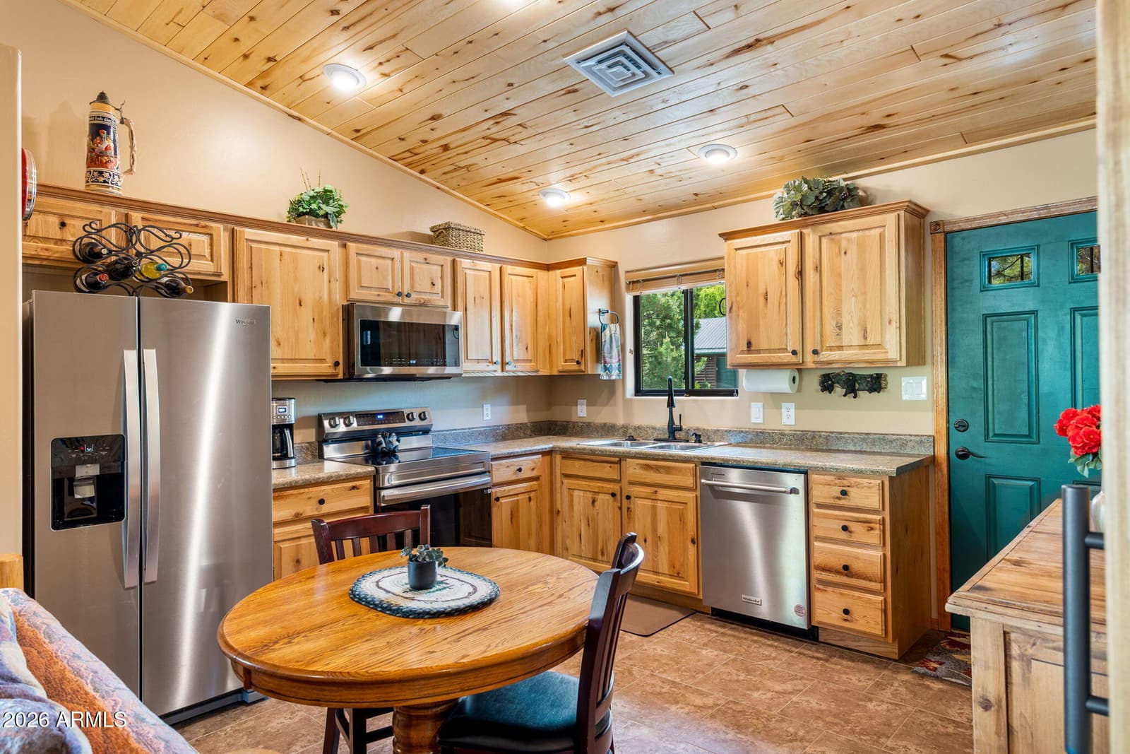 2336 BUFFALO Loop N, Overgaard, AZ 85933 — photo 11 of 41