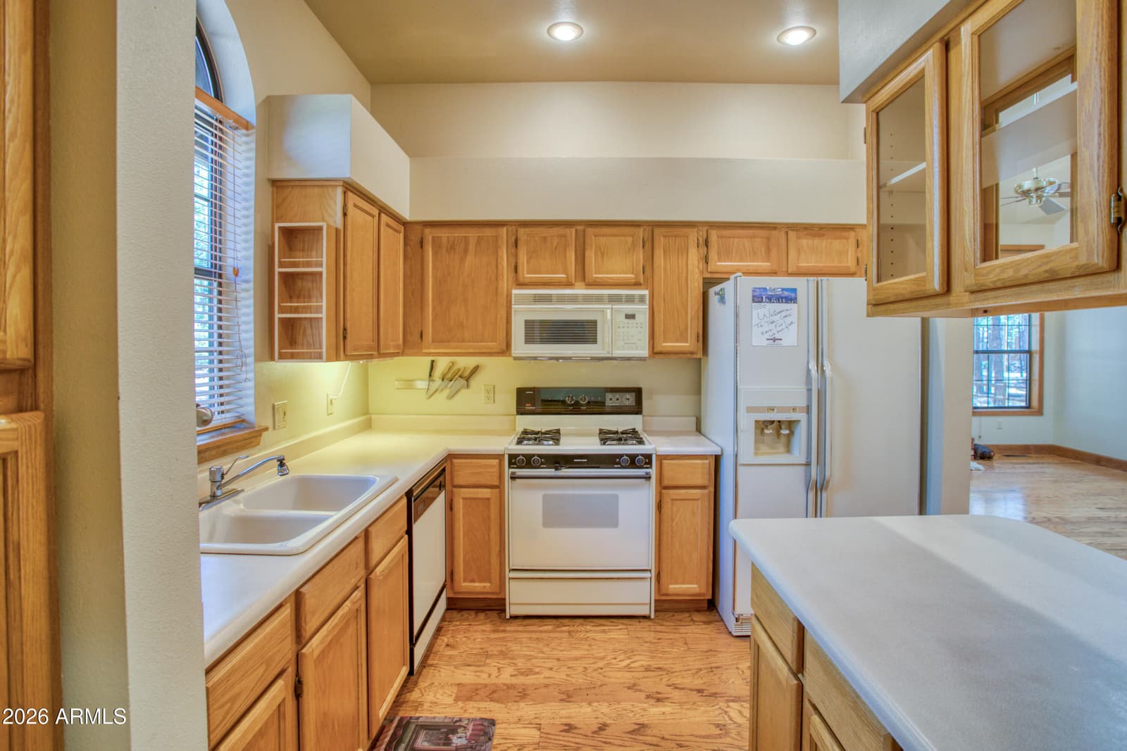 7048 MOON CREEK Circle, Pinetop, AZ 85935 — photo 8 of 27