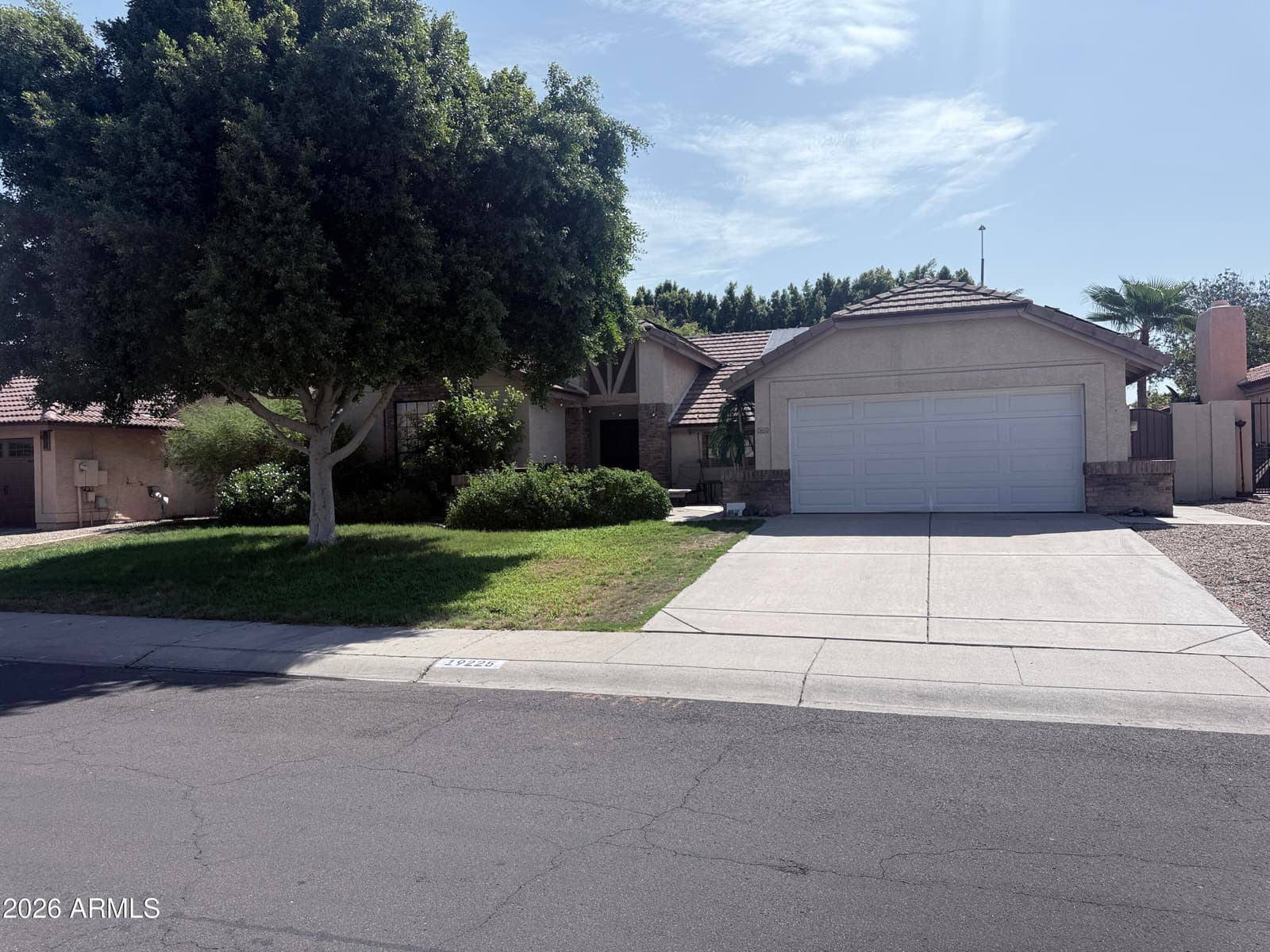 19225 N 67TH Drive, Glendale, AZ 85308 — photo 5 of 33