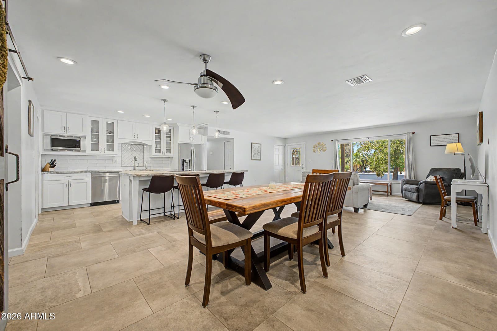 3923 S DORSEY Lane, Tempe, AZ 85282 — photo 10 of 38