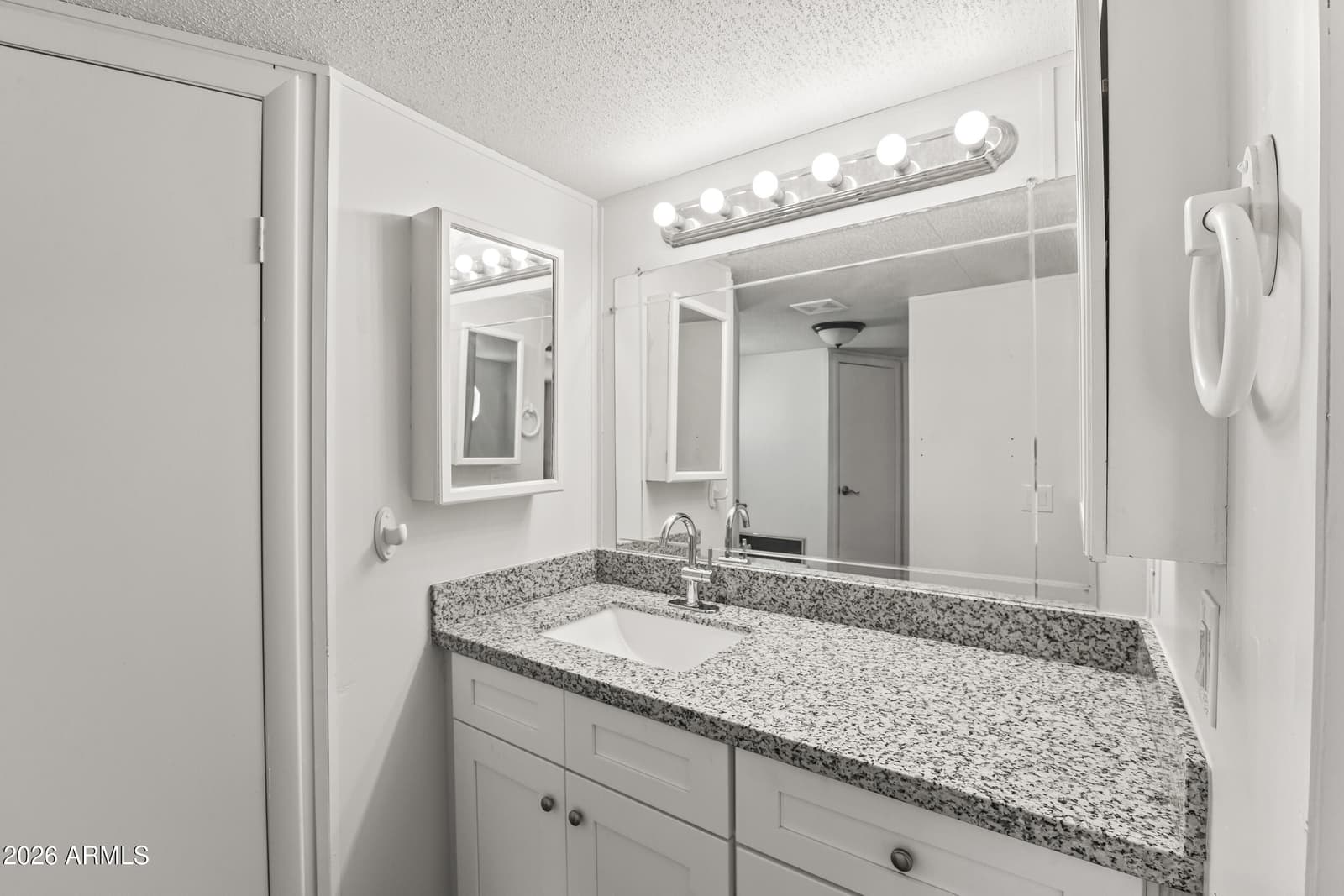 1460 W 8TH Street N, St Johns, AZ 85936 — photo 22 of 47