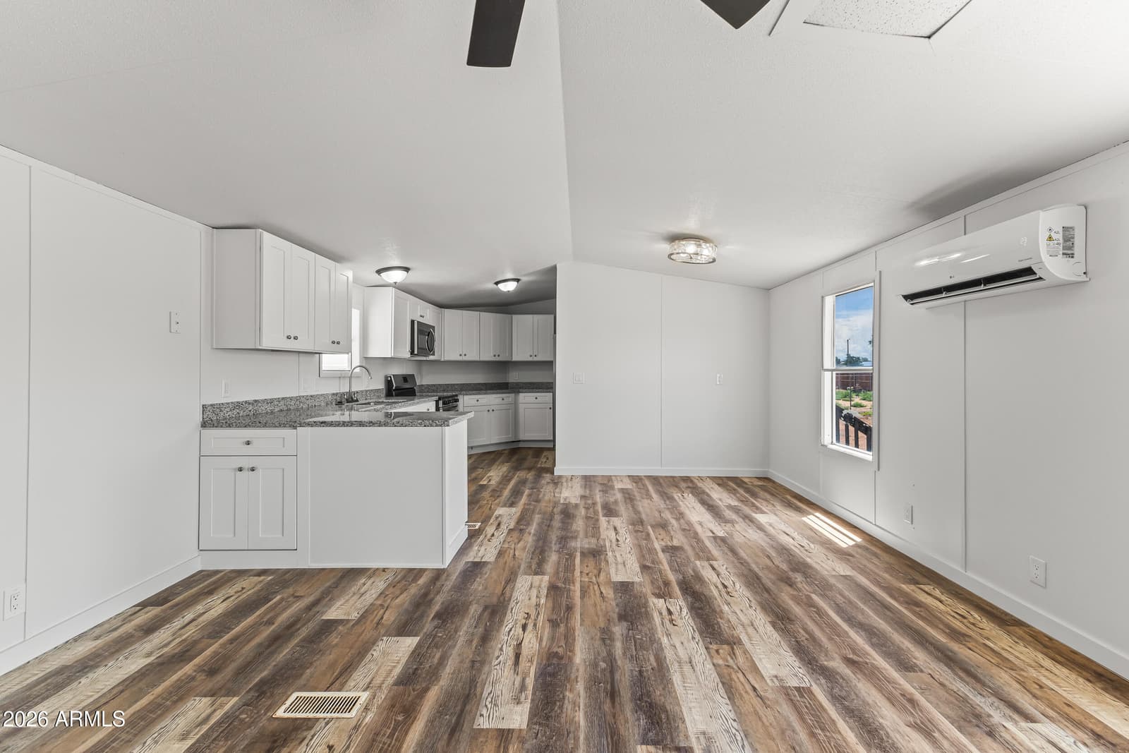 1460 W 8TH Street N, St Johns, AZ 85936 — photo 31 of 47