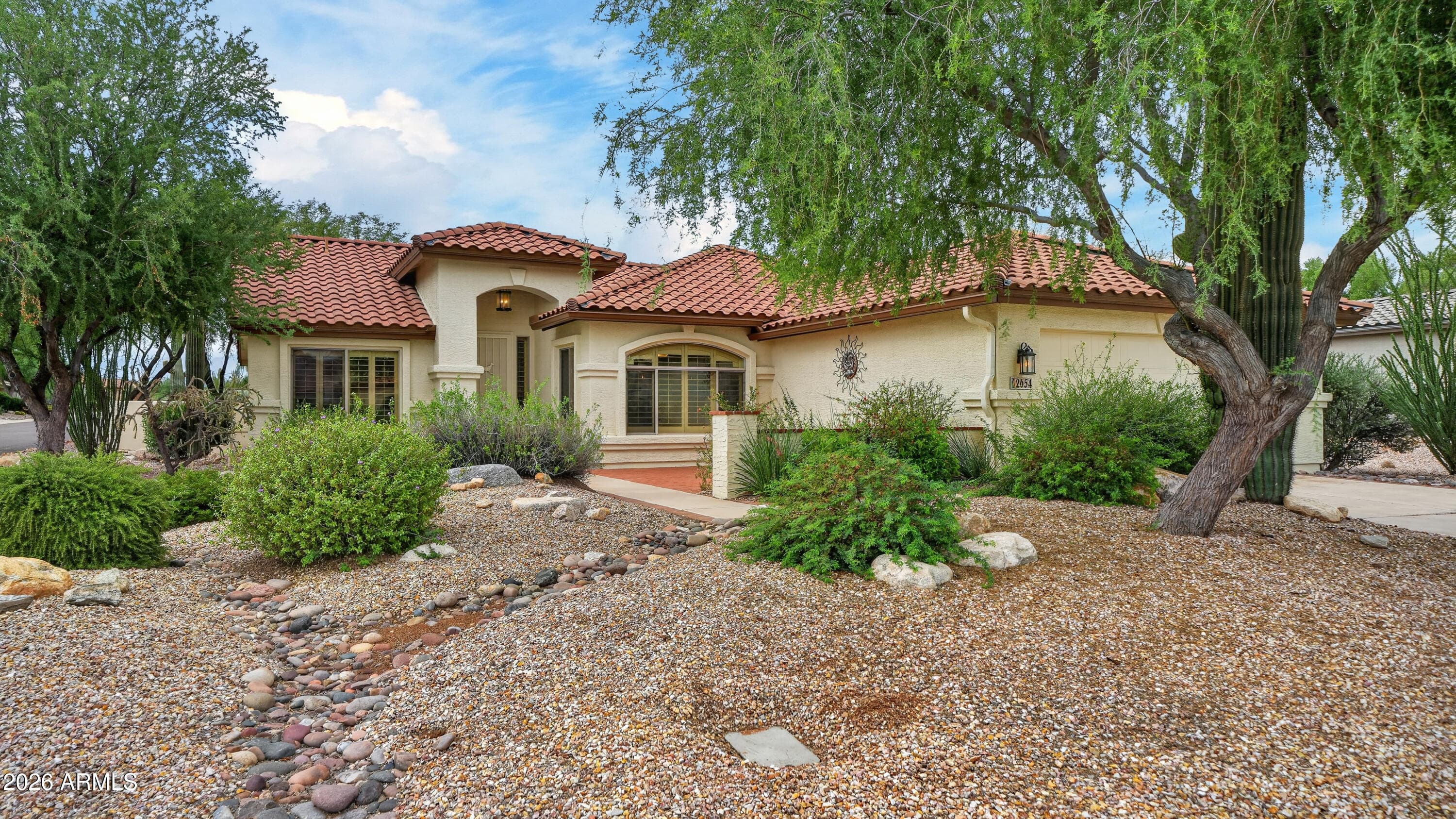 2654 E NATHAN Way, Green Valley, AZ 85614 — photo 5 of 50