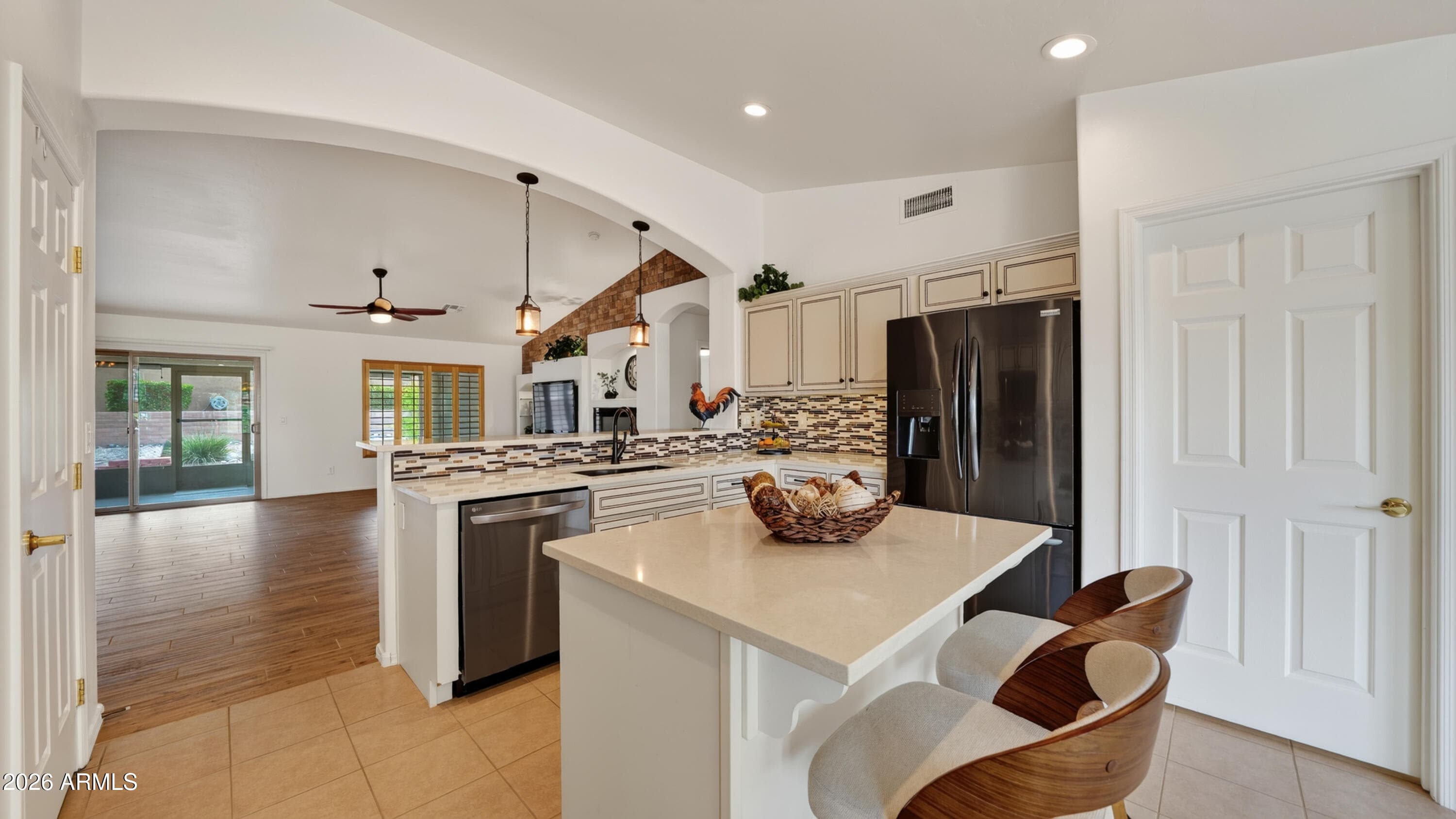 2654 E NATHAN Way, Green Valley, AZ 85614 — photo 15 of 50